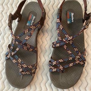 Sketchers Size 11 sandals